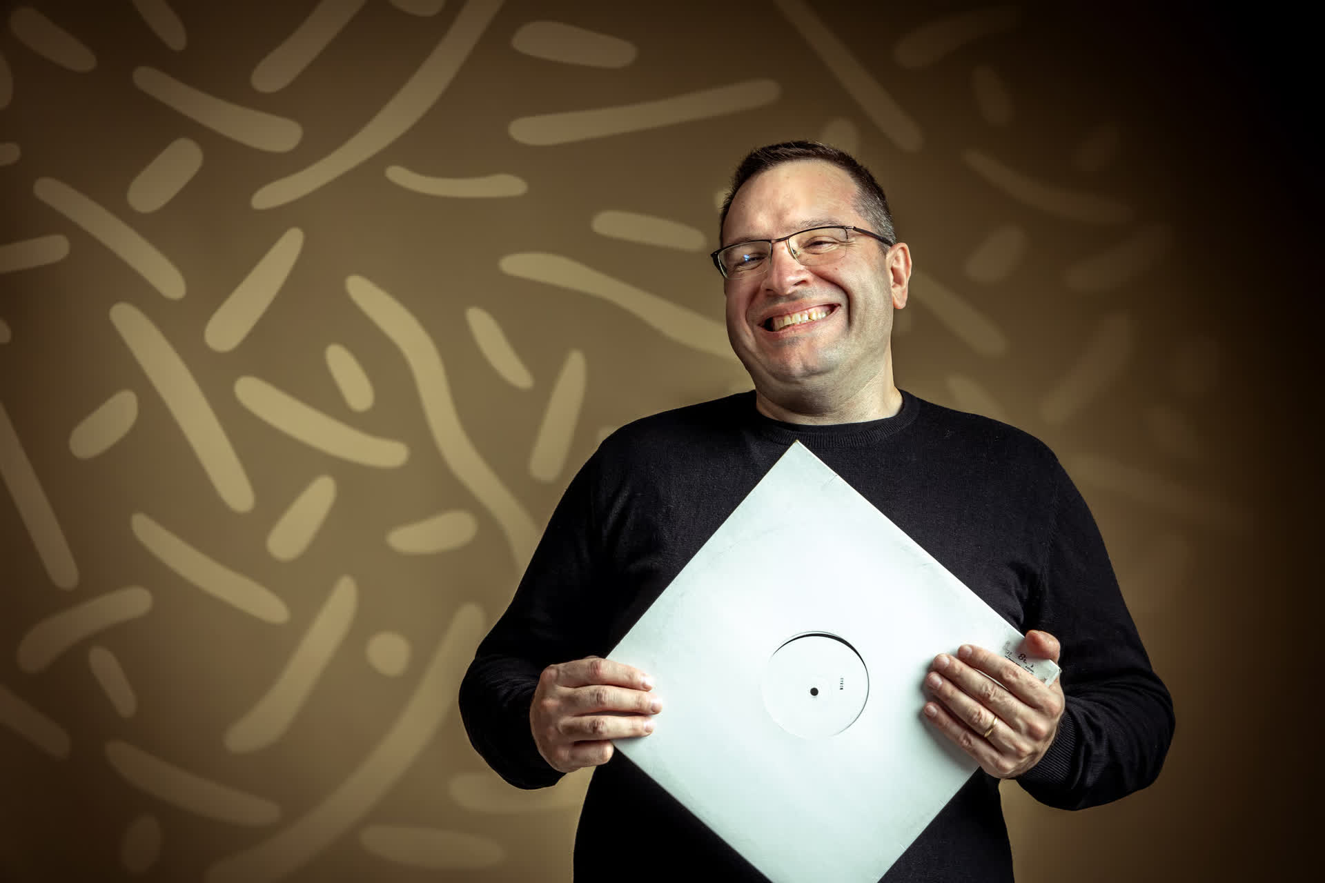Portrait de dj sage